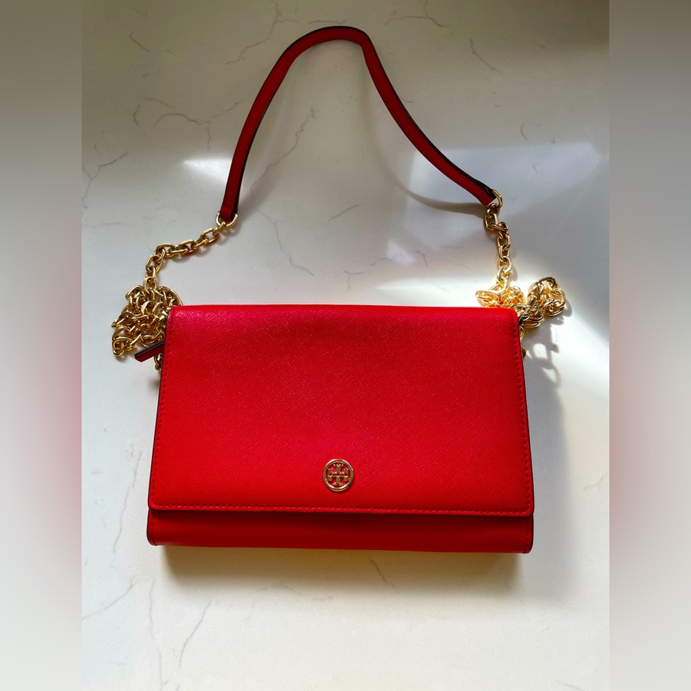 Elegant Red Leather Shoulder Bag